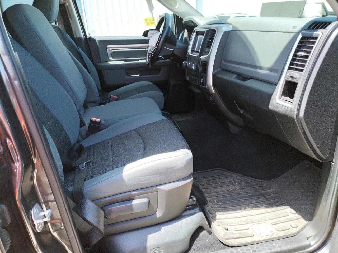 Photo 5 from auction – 2014 RAM 1500 SLT with VIN 1C6RR7LTXES357197
