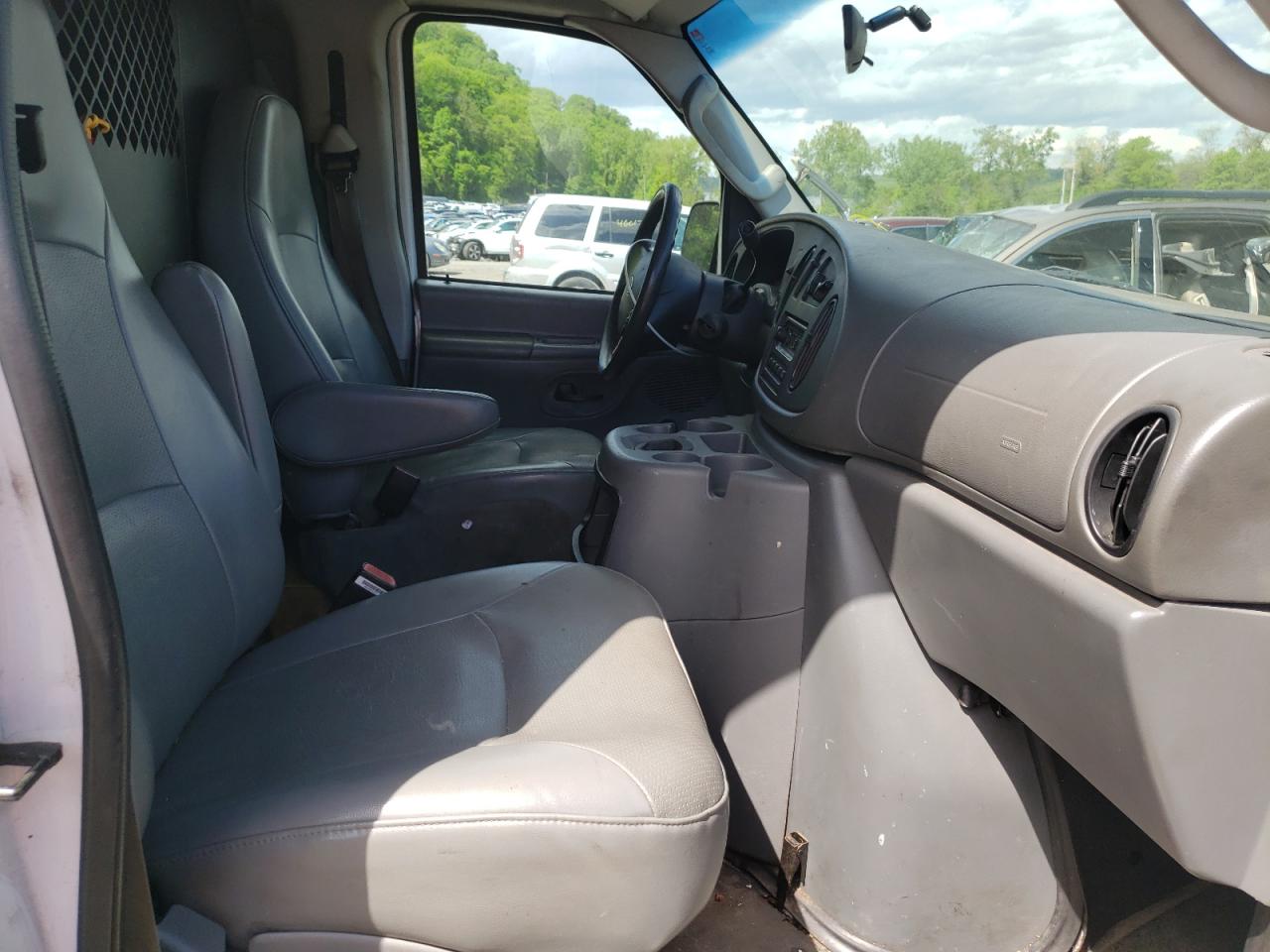 Foto 5 de la subasta – 2004 FORD ECONOLINE con VIN 1FTNE24W94HB14409
