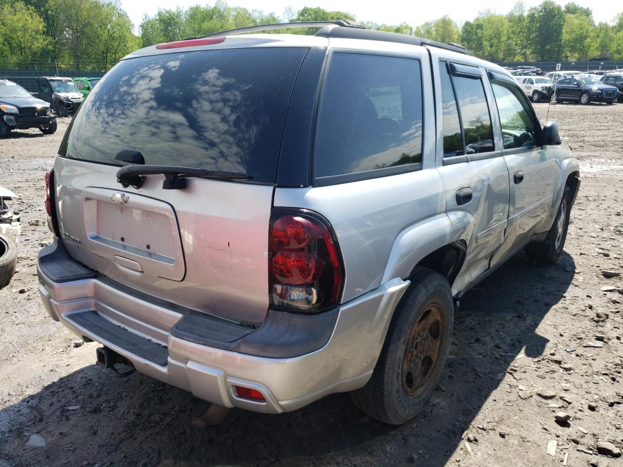 Photo 4 from auction – 2007 CHEVROLET TRAILBLAZE with VIN 1GNDT13S072233670