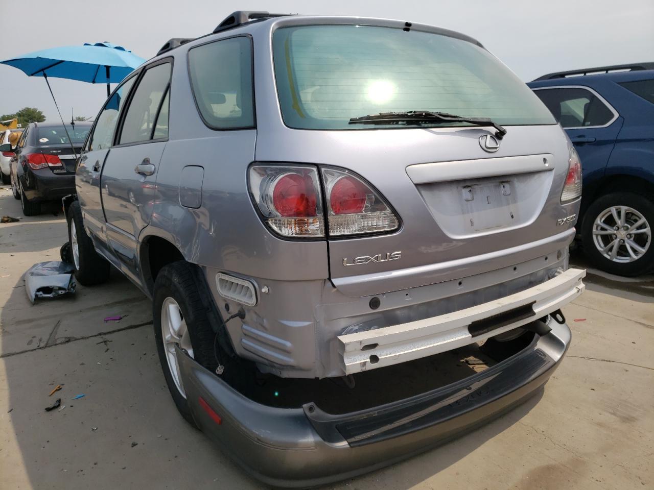 Photo 3 from auction – 2003 LEXUS RX 300 with VIN JTJGF10UX30157946