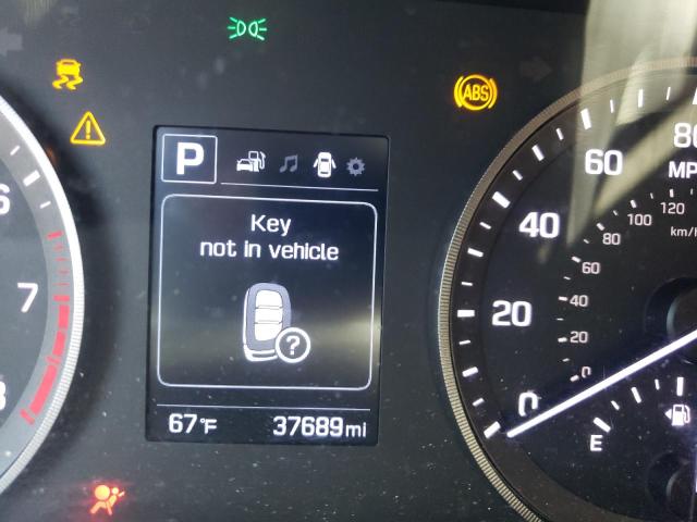 Photo 3 from auction – 2017 HYUNDAI TUCSON LIM with VIN KM8J33A28HU488868