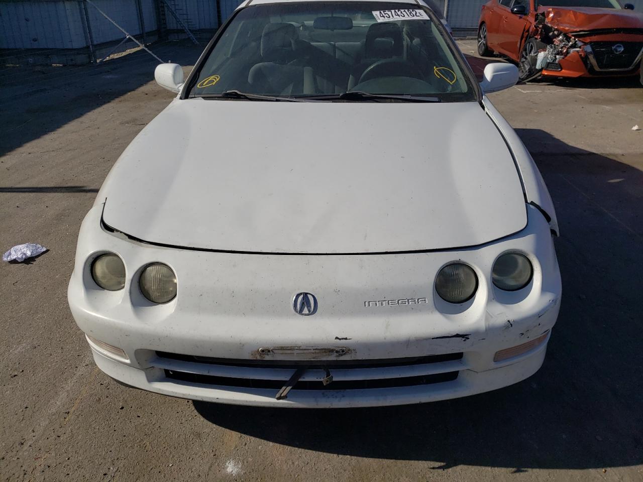 Photo 9 from auction – 1996 ACURA INTEGRA GS with VIN JH4DC2383TS003696