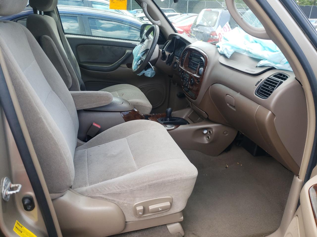 Photo 5 from auction – 2004 TOYOTA SEQUOIA SR with VIN 5TDBT44A14S216551