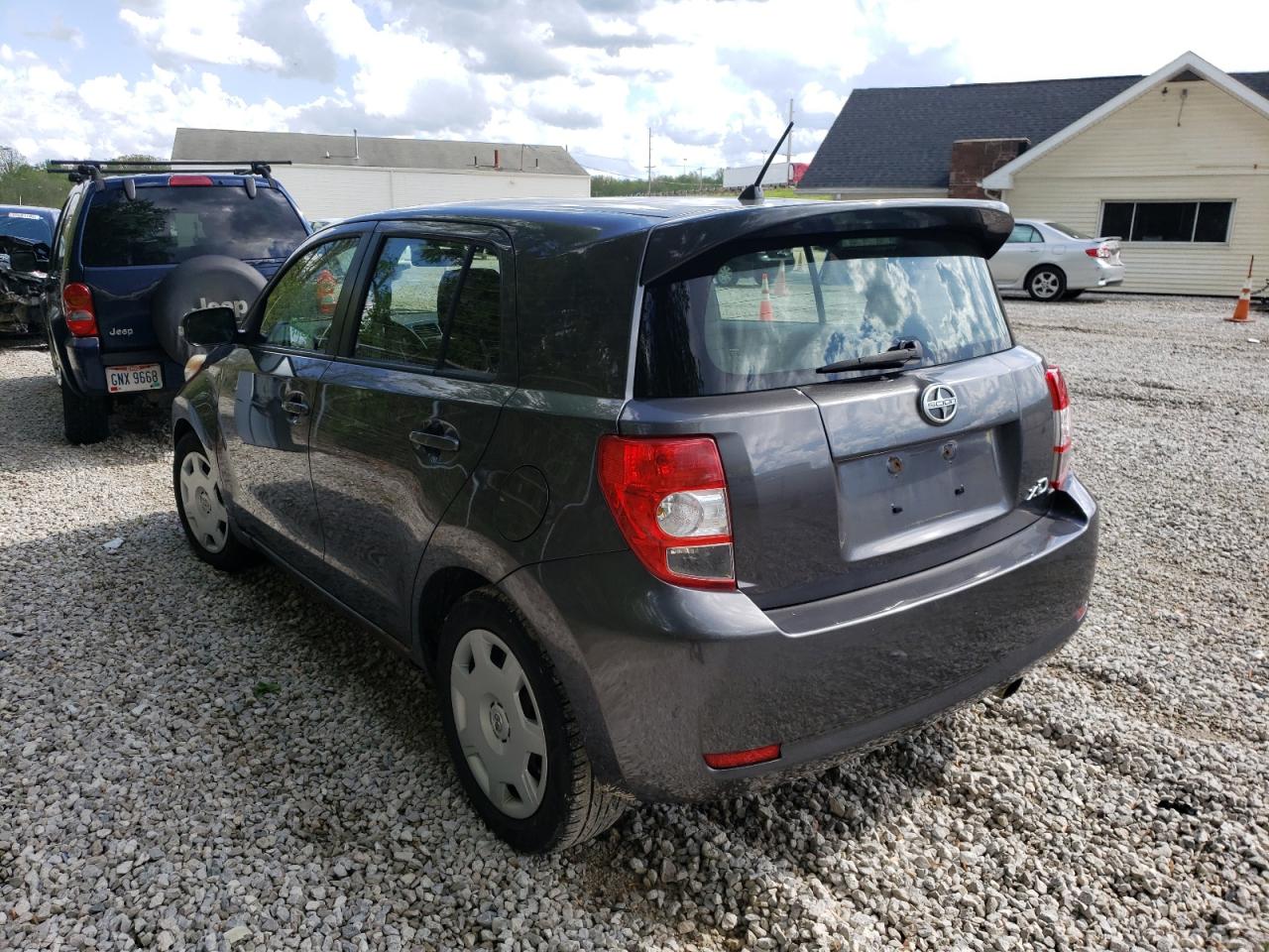 Photo 3 from auction – 2008 TOYOTA SCION XD with VIN JTKKU10438J019548