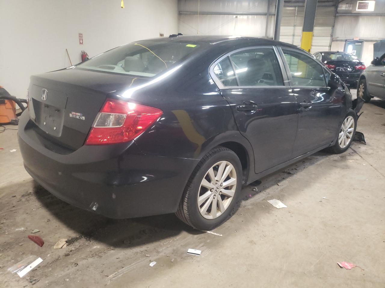 Photo 4 from auction – 2012 HONDA CIVIC EXL with VIN 19XFB2F9XCE071434