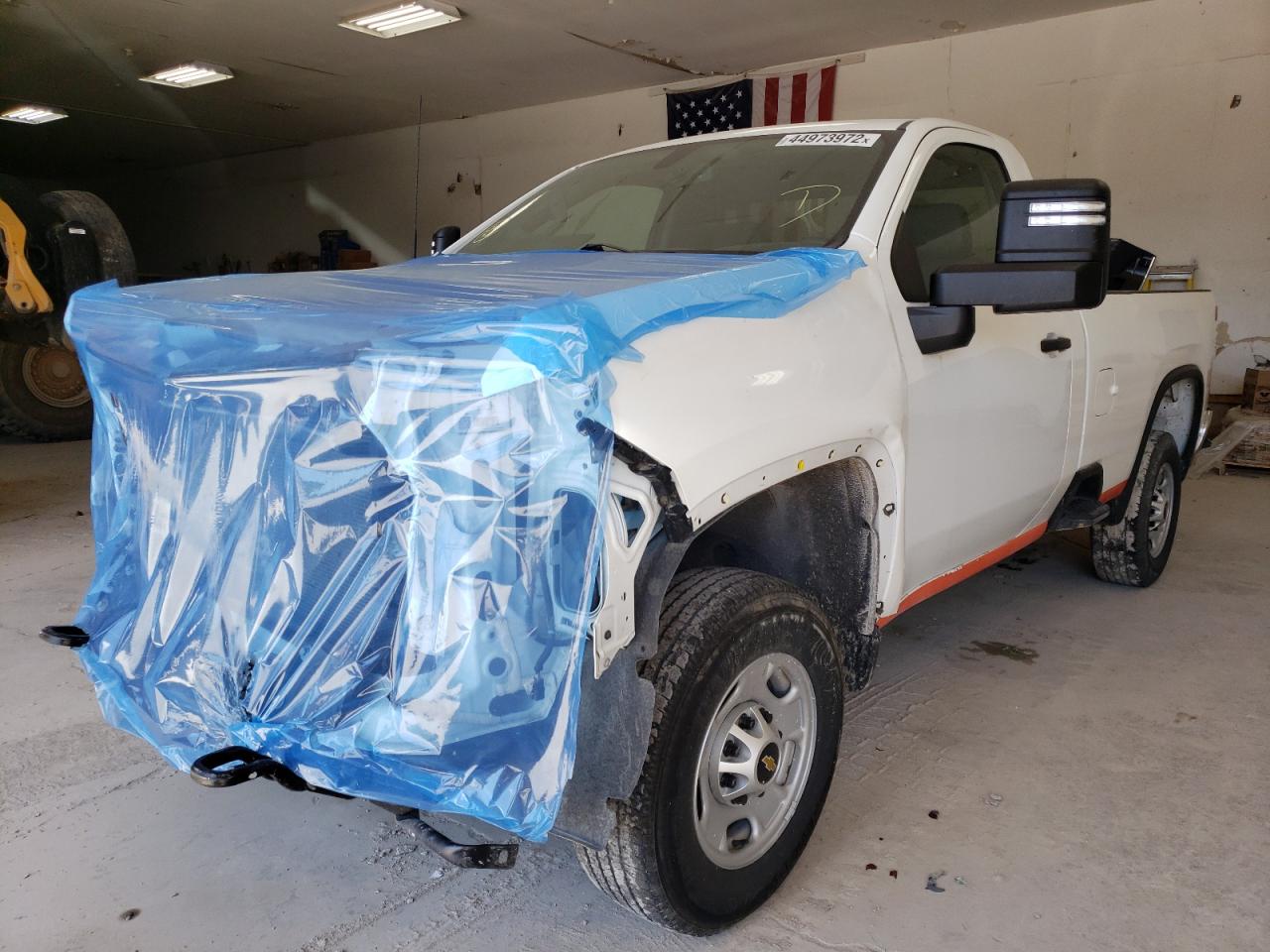 Photo 2 from auction – 2020 CHEVROLET SILVERADO with VIN 1GC3YLE79LF204195