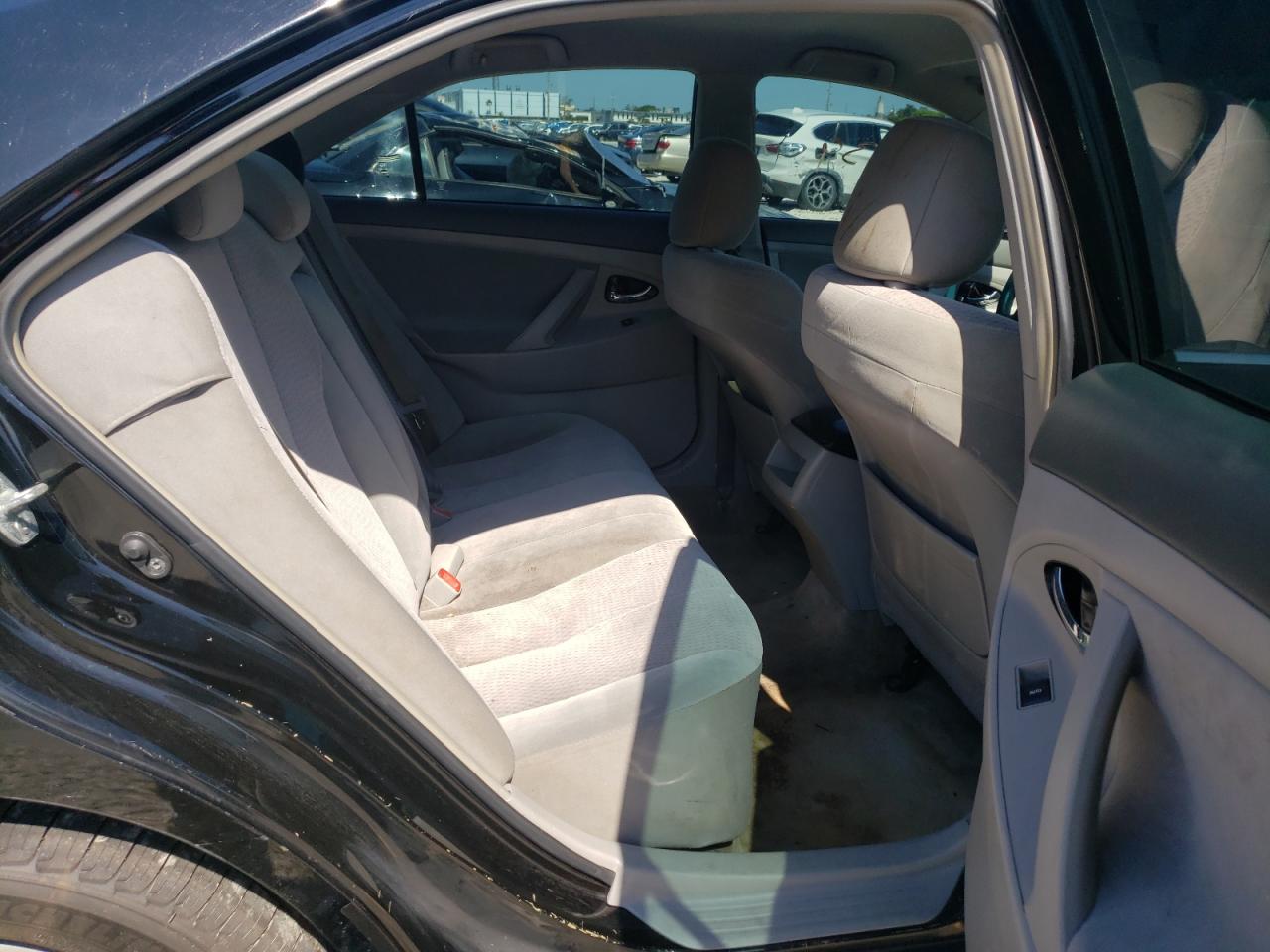 Photo 6 from auction – 2011 TOYOTA CAMRY BASE with VIN 4T1BF3EK5BU191568
