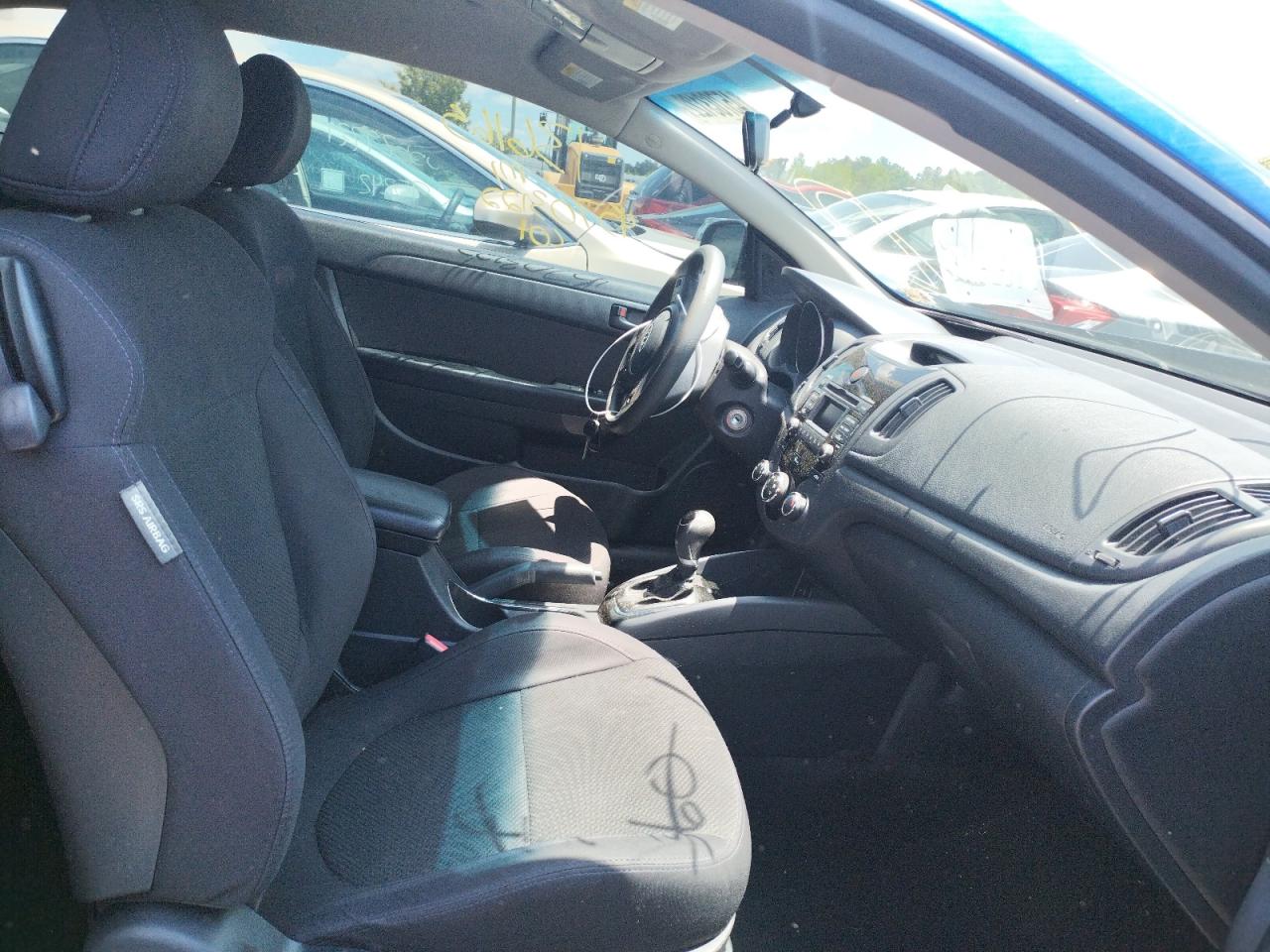 Zdjęcie 5 z aukcji – 2012 KIA FORTE EX z VIN KNAFU6A27C5624433