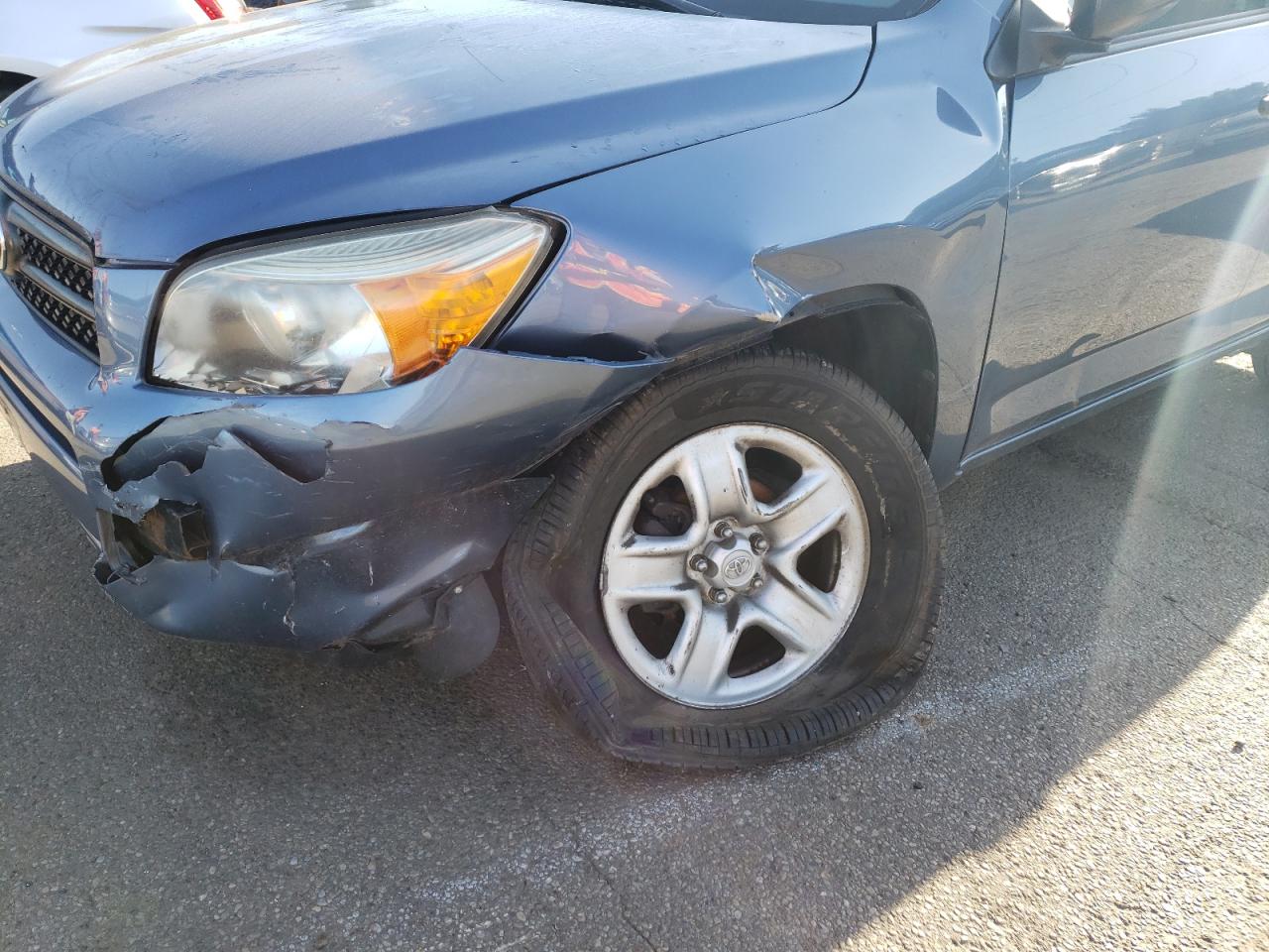 Photo 9 from auction – 2007 TOYOTA RAV4 with VIN JTMBD33V075051467