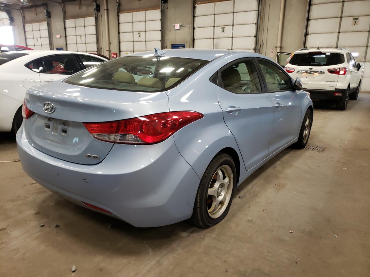 Photo 4 from auction – 2012 HYUNDAI ELANTRA GL with VIN KMHDH4AE2CU357085