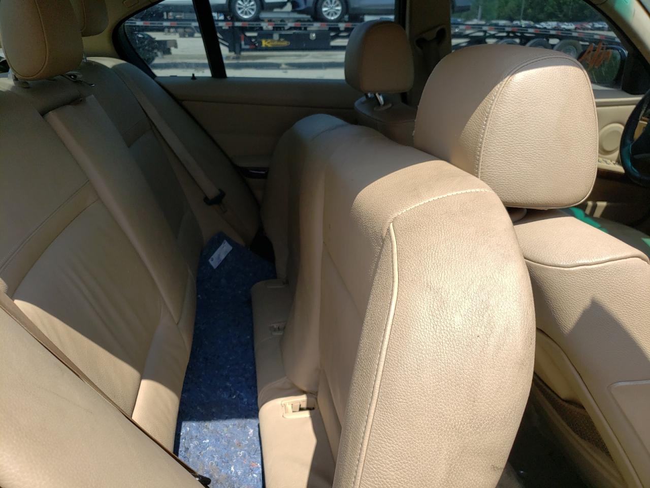 Photo 6 from auction – 2009 BMW 328 I SULE with VIN WBAPH57519NL77388