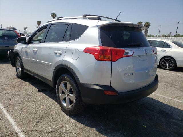 Photo 3 from auction – 2015 TOYOTA RAV4 XLE with VIN JTMWFREV9FD062807