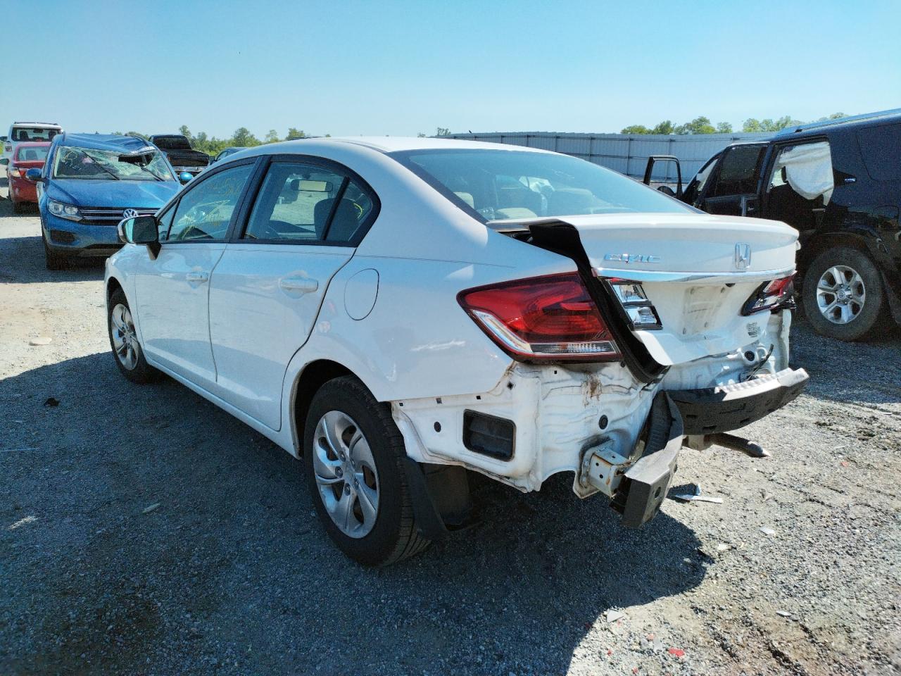 Photo 3 from auction – 2015 HONDA CIVIC LX with VIN 19XFB2F51FE008983