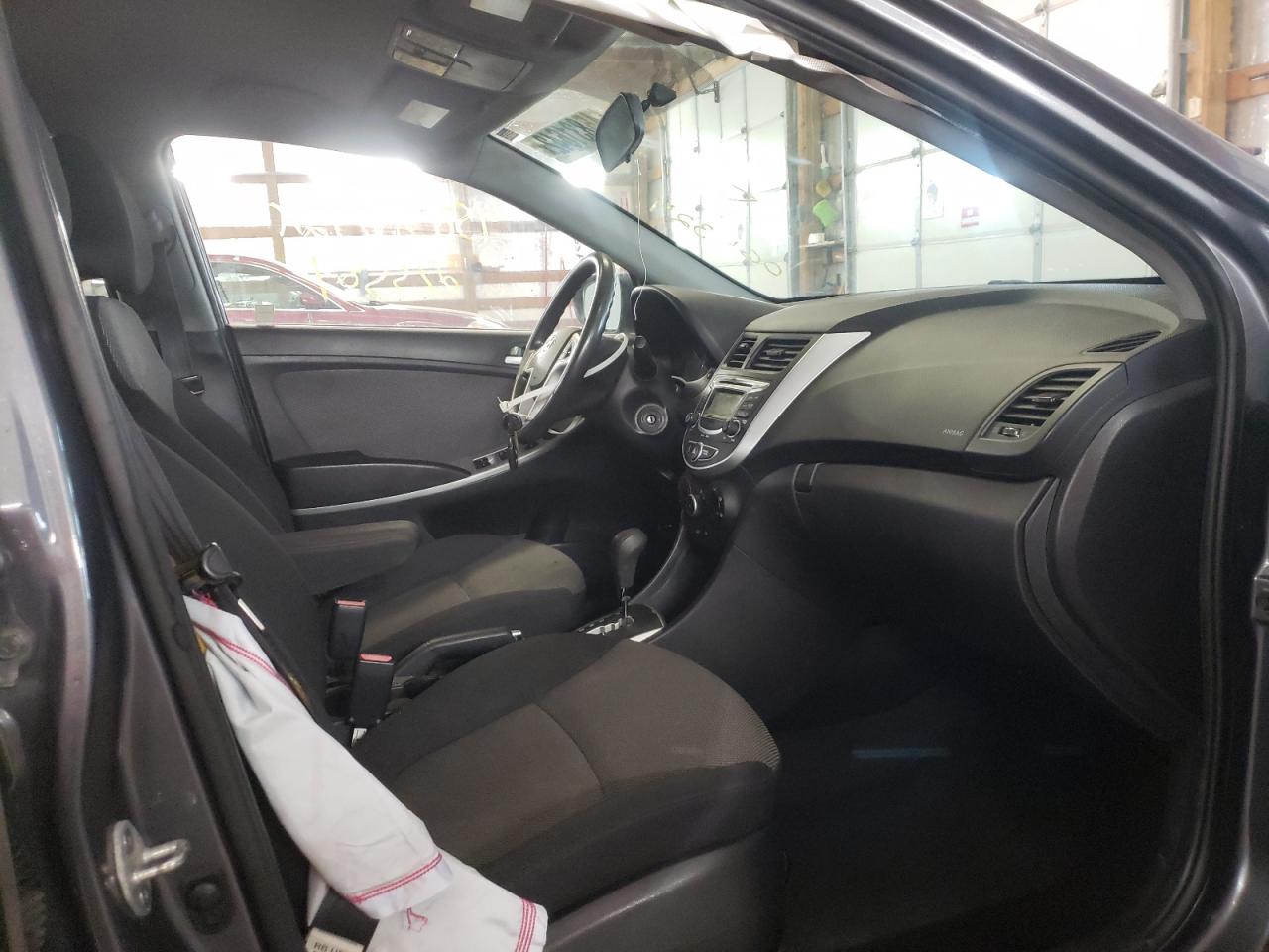 Photo 5 from auction – 2013 HYUNDAI ACCENT GLS with VIN KMHCT5AE6DU064324