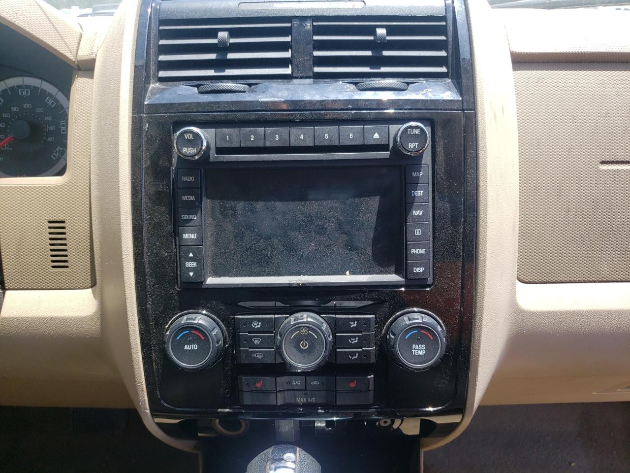 Photo 9 from auction – 2012 FORD ESCAPE LIM with VIN 1FMCU0E7XCKB19704