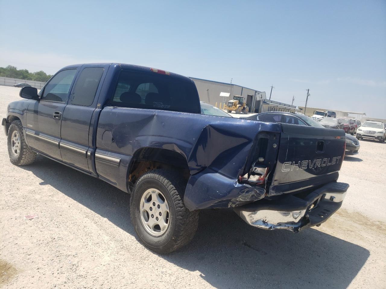 Photo 15 from auction – 2002 CHEVROLET SILVERADO with VIN 2GCEC19V221162642