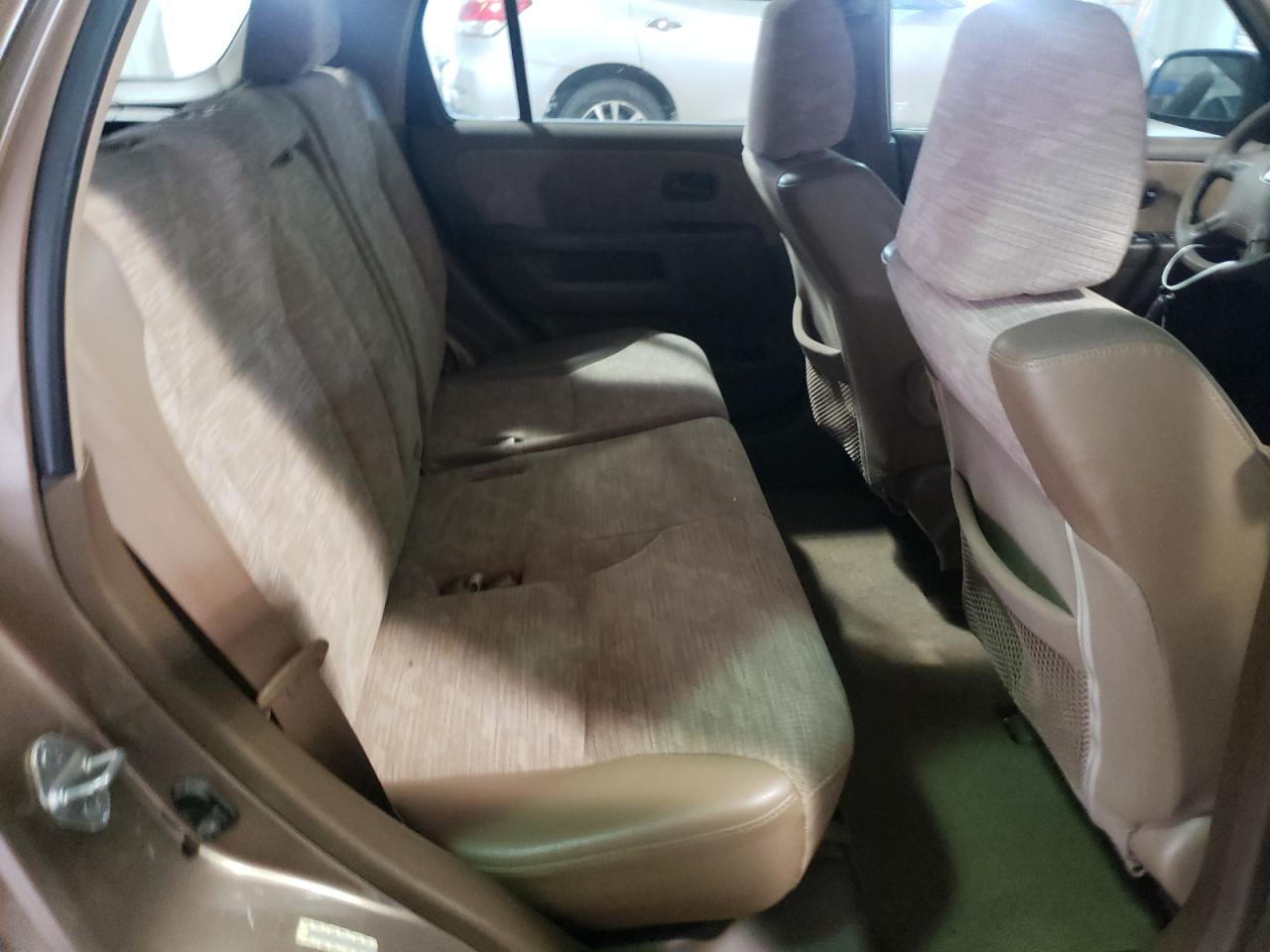 Photo 6 from auction – 2002 HONDA CR-V LX with VIN JHLRD68422C022575