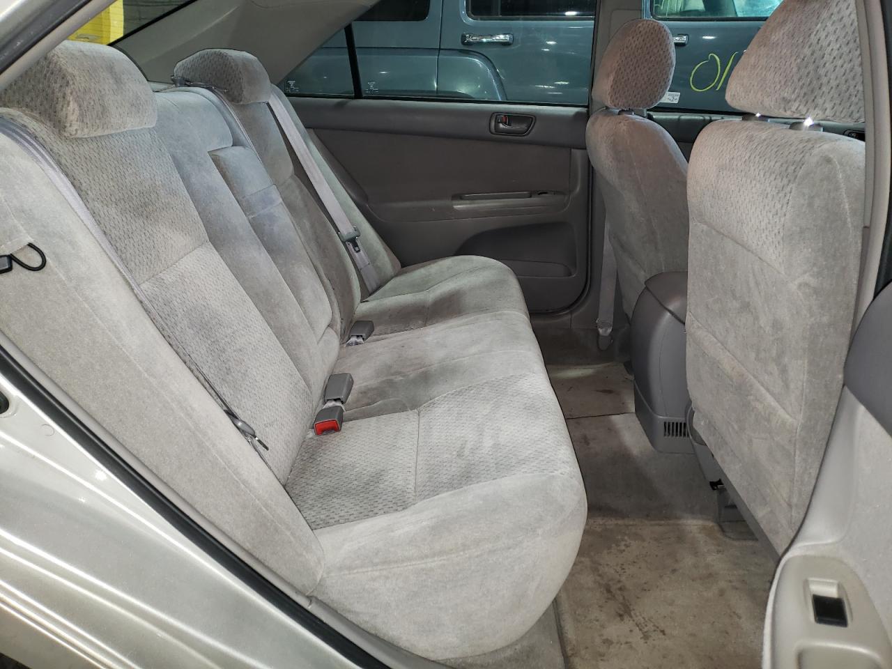 Photo 6 from auction – 2003 TOYOTA CAMRY LE with VIN 4T1BE32K93U253952