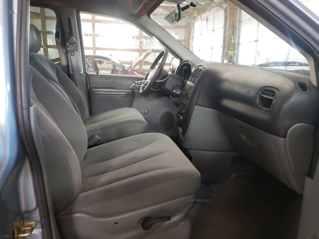 Photo 5 from auction – 2006 DODGE CARAVAN SE with VIN 1D4GP25B26B620400