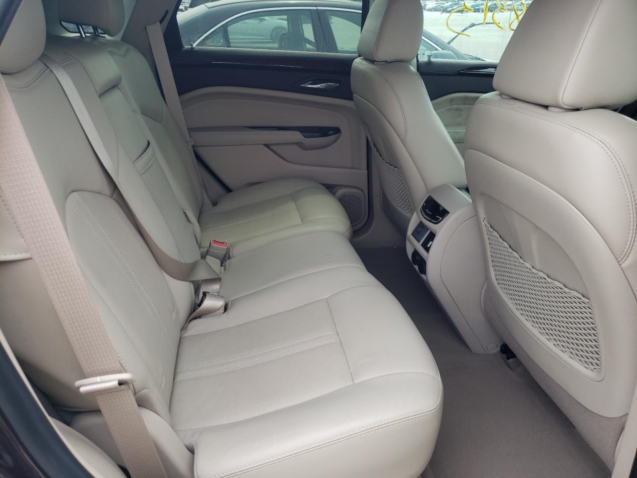 Photo 6 from auction – 2015 CADILLAC SRX PREMIU with VIN 3GYFNDE35FS608162