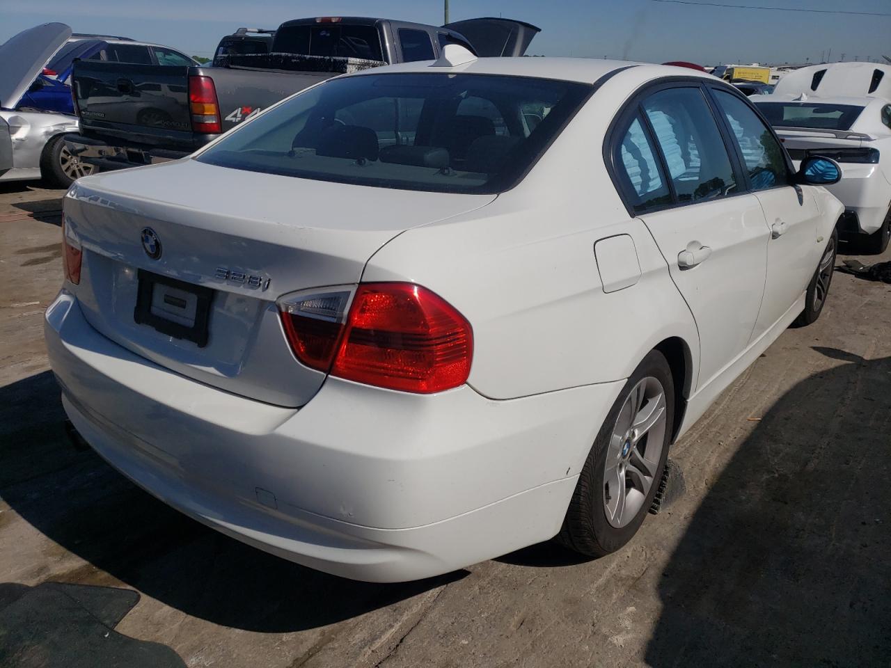 Photo 4 from auction – 2008 BMW 328 I with VIN WBAVA33588P142530