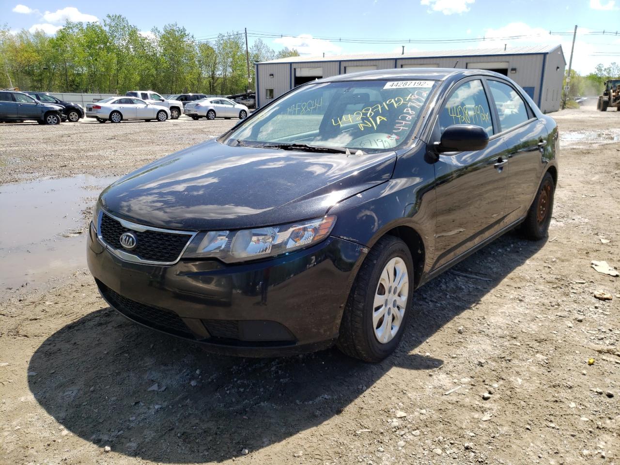 Photo 2 from auction – 2011 KIA FORTE LX with VIN KNAFT4A28B5885527