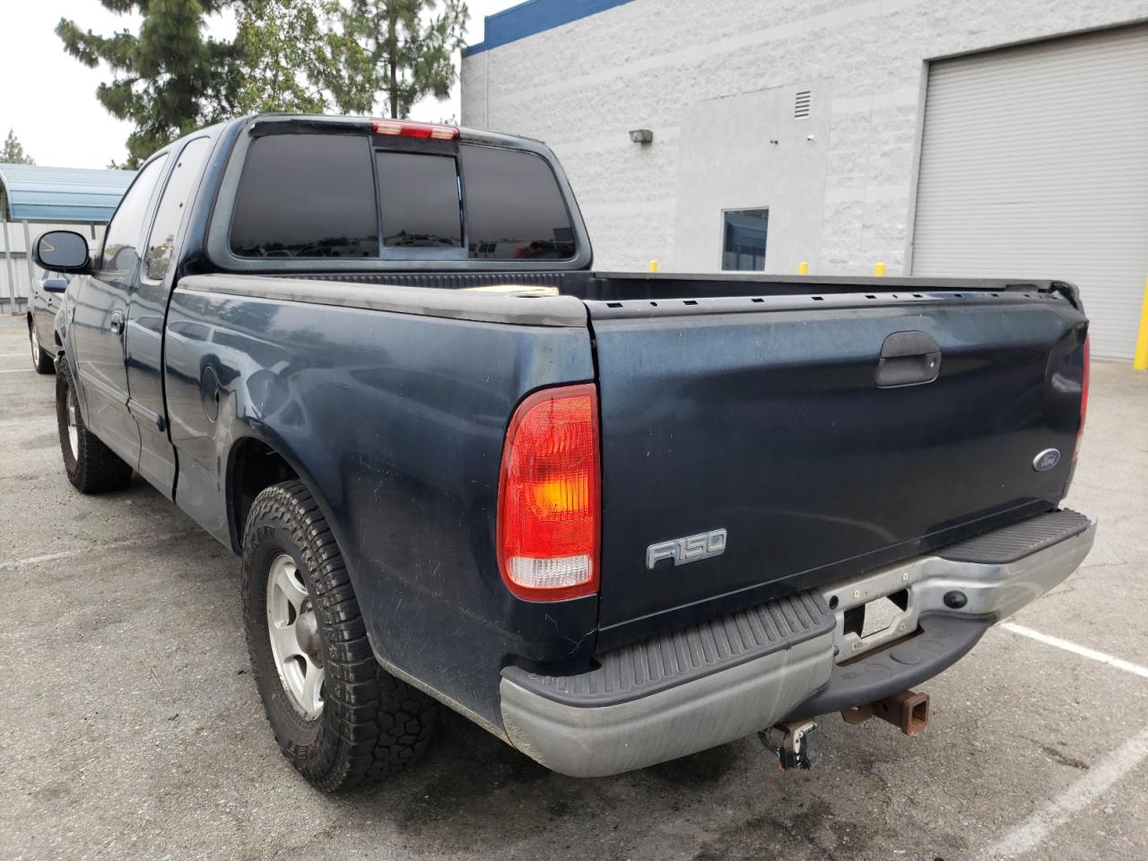 Photo 3 from auction – 2003 FORD F150 with VIN 1FTRX17L33NB44478