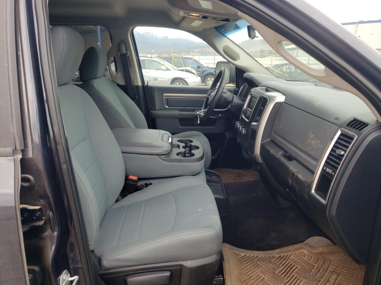 Photo 5 from auction – 2017 RAM 1500 SLT with VIN 1C6RR7TTXHS563060
