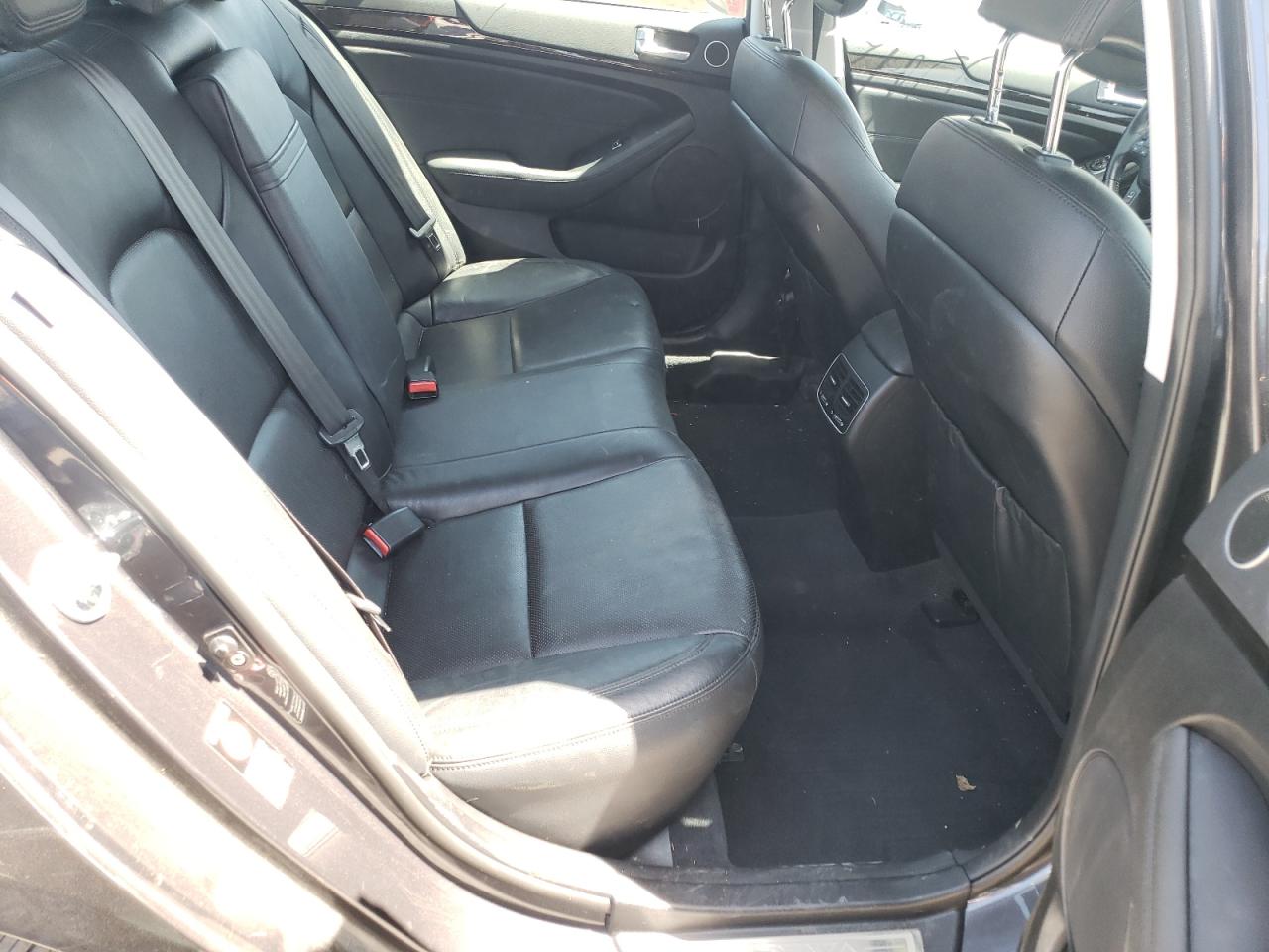 Photo 6 from auction – 2015 KIA CADENZA PR with VIN KNALN4D74F5172148