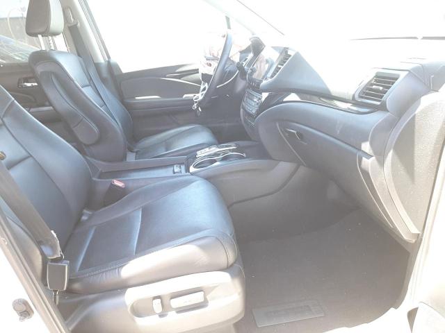 Photo 5 from auction – 2019 HONDA PILOT TOUR with VIN 5FNYF5H95KB037096