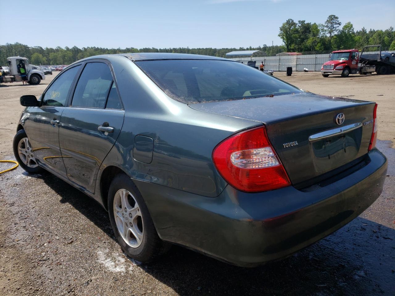 Photo 3 from auction – 2002 TOYOTA CAMRY LE with VIN 4T1BE32K42U504066