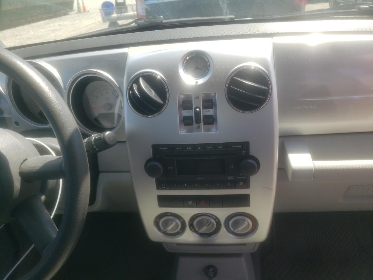Photo 9 from auction – 2007 CHRYSLER PT CRUISER with VIN 3A4FY48B07T502997