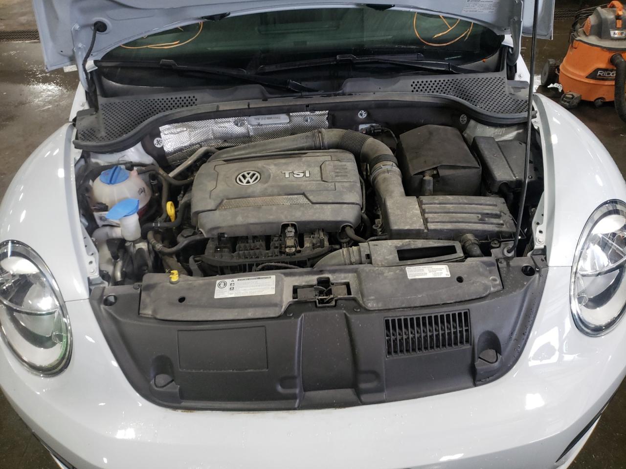 Photo 7 from auction – 2017 VOLKSWAGEN BEETLE 1.8 with VIN 3VWF17AT8HM618942