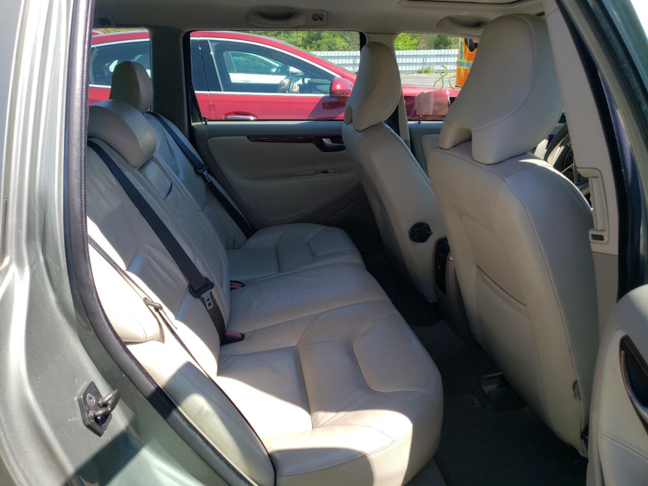 Photo 6 from auction – 2007 VOLVO V70 with VIN YV1SW612872636569
