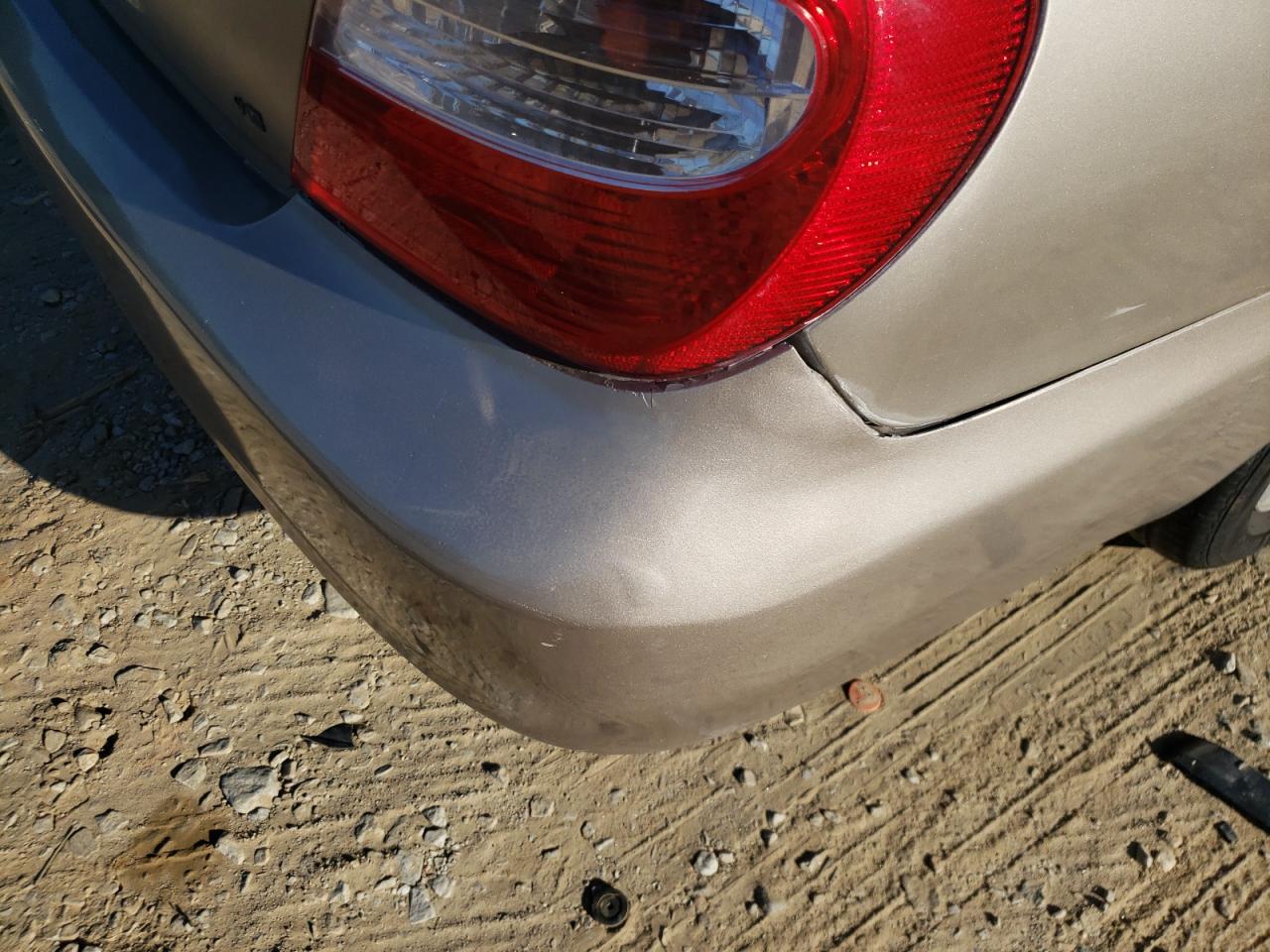 Photo 9 from auction – 2004 TOYOTA CAMRY LE with VIN 4T1BF32K44U578362