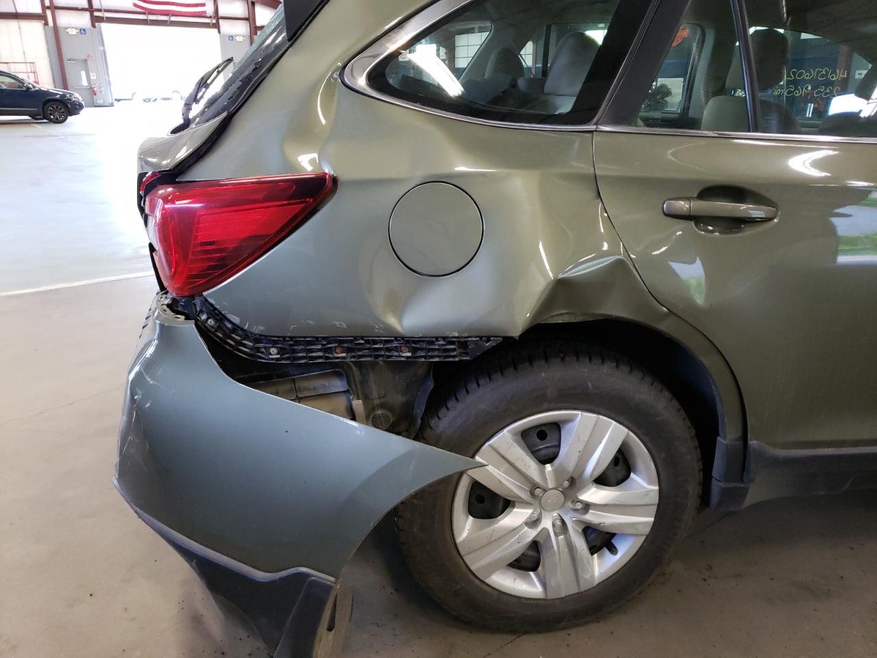 Photo 9 from auction – 2015 SUBARU OUTBACK 2. with VIN 4S4BSAACXF3345055