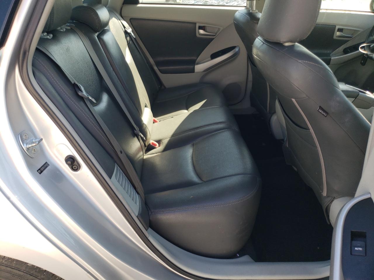 Photo 6 from auction – 2012 TOYOTA PRIUS with VIN JTDKN3DU1C5449025