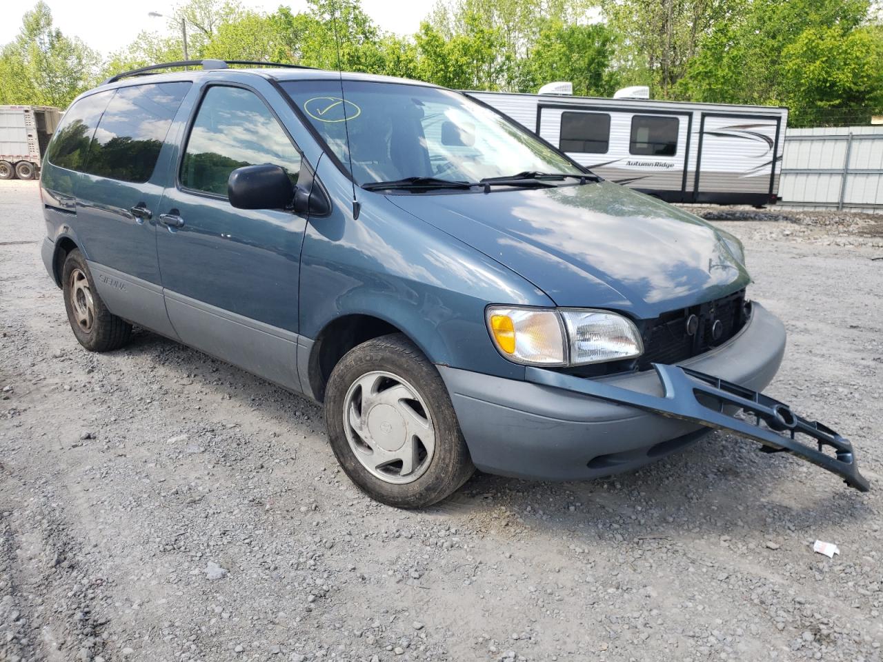 Photo 1 from auction – 2000 TOYOTA SIENNA LE with VIN 4T3ZF13C0YU306432