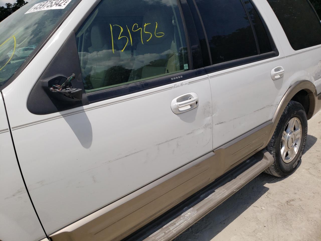 Photo 20 from auction – 2004 FORD EXPEDITION with VIN 1FMRU17WX4LB44182