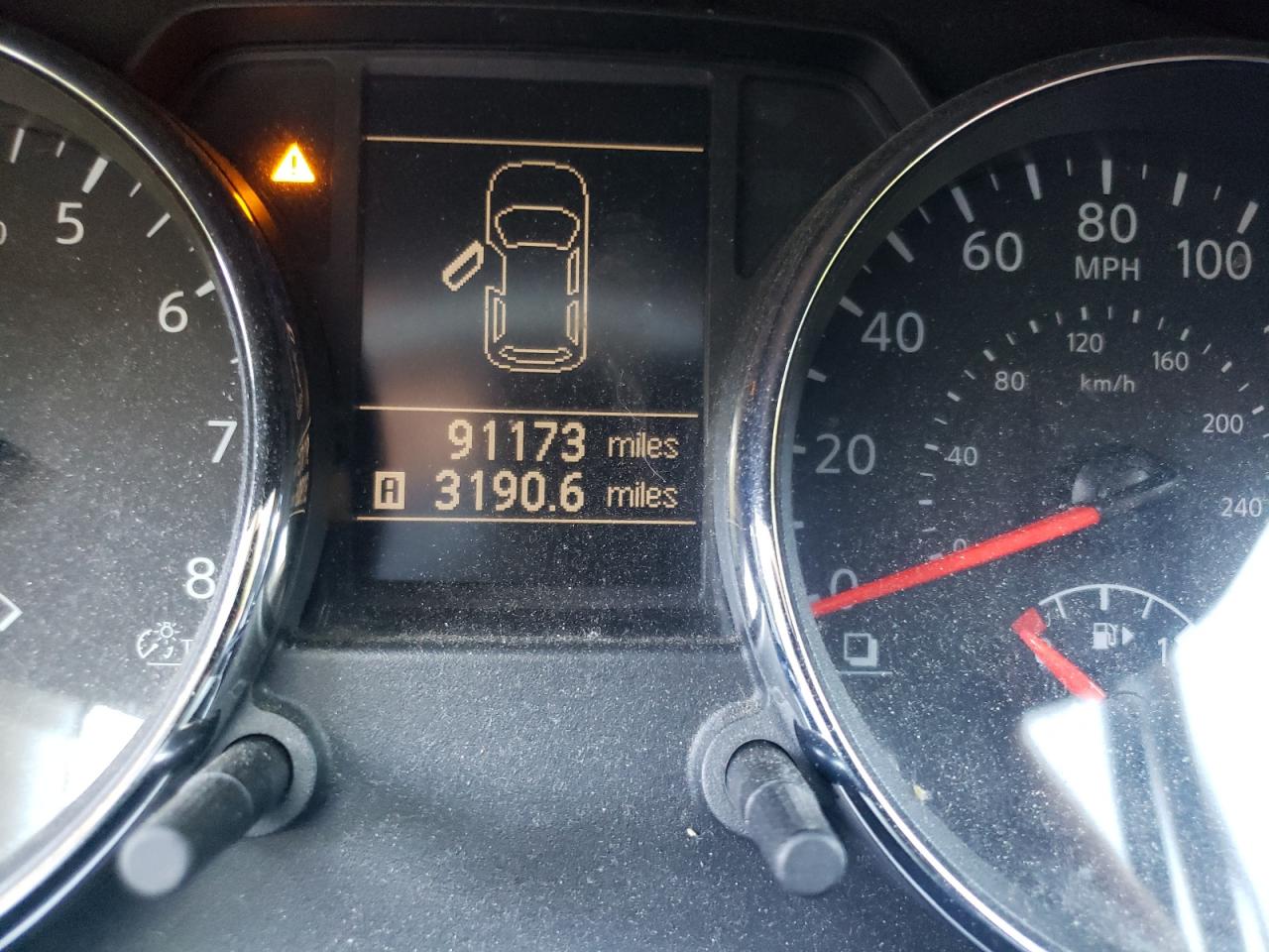 Photo 8 from auction – 2012 NISSAN ROGUE S with VIN JN8AS5MT1CW302189