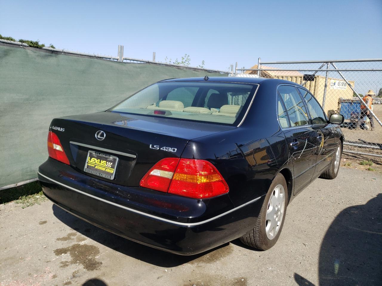Photo 4 from auction – 2003 LEXUS LS 430 with VIN JTHBN30F130118075