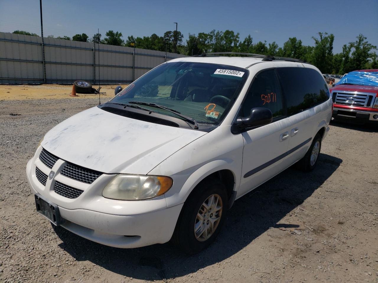 Photo 2 from auction – 2002 DODGE GRAND CARA with VIN 2B4GP44322R545256