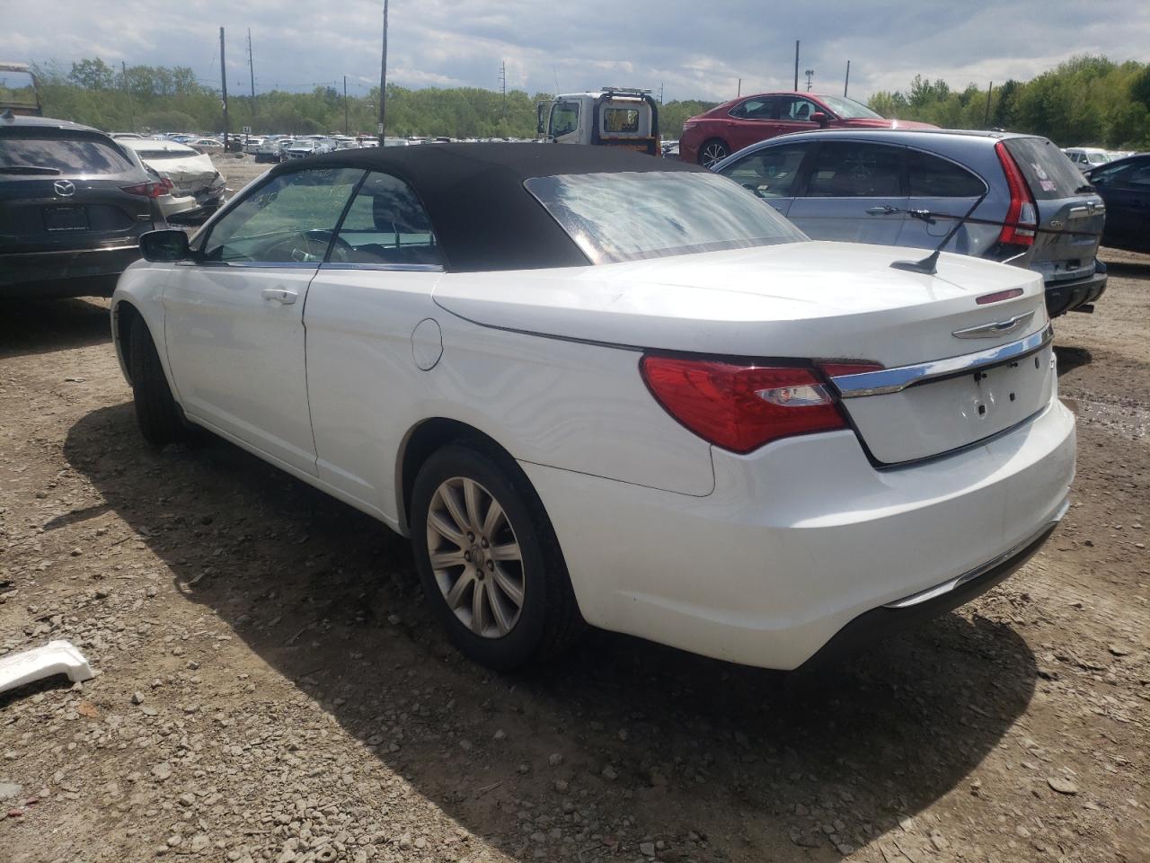 Photo 3 from auction – 2012 CHRYSLER 200 TOURIN with VIN 1C3BCBEB3CN215678