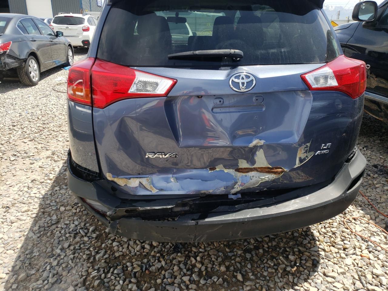 Photo 9 from auction – 2014 TOYOTA RAV4 LE with VIN JTMBFREV2ED048275