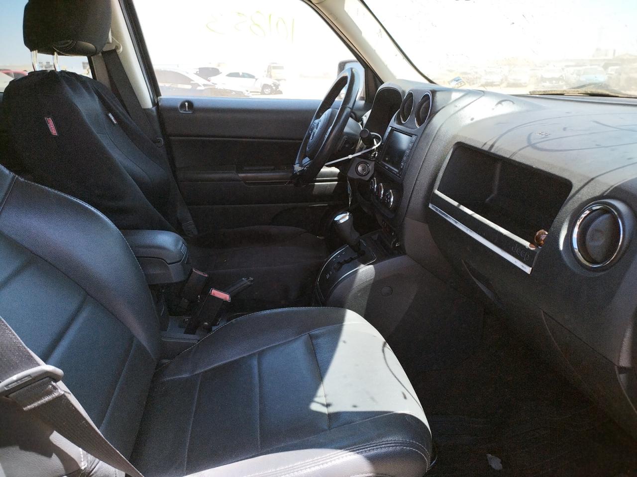 Photo 5 from auction – 2015 JEEP PATRIOT with VIN 1C4NJRAB3FD282370