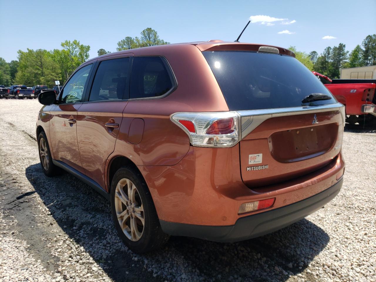 Photo 3 from auction – 2014 MITSUBISHI OUTLANDER with VIN JA4AZ3A38EZ016349