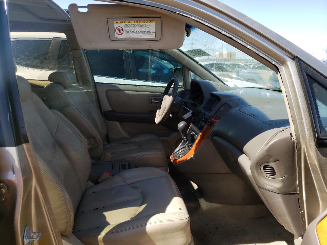 Photo 5 from auction – 2001 LEXUS RX 300 with VIN JTJHF10U110210681