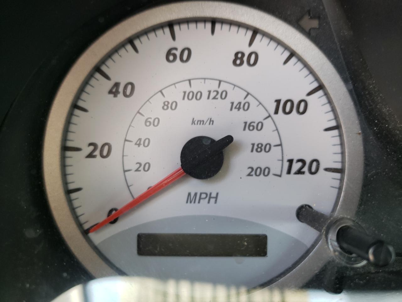 Photo 8 from auction – 2004 TOYOTA RAV4 with VIN JTEGD20V340013868