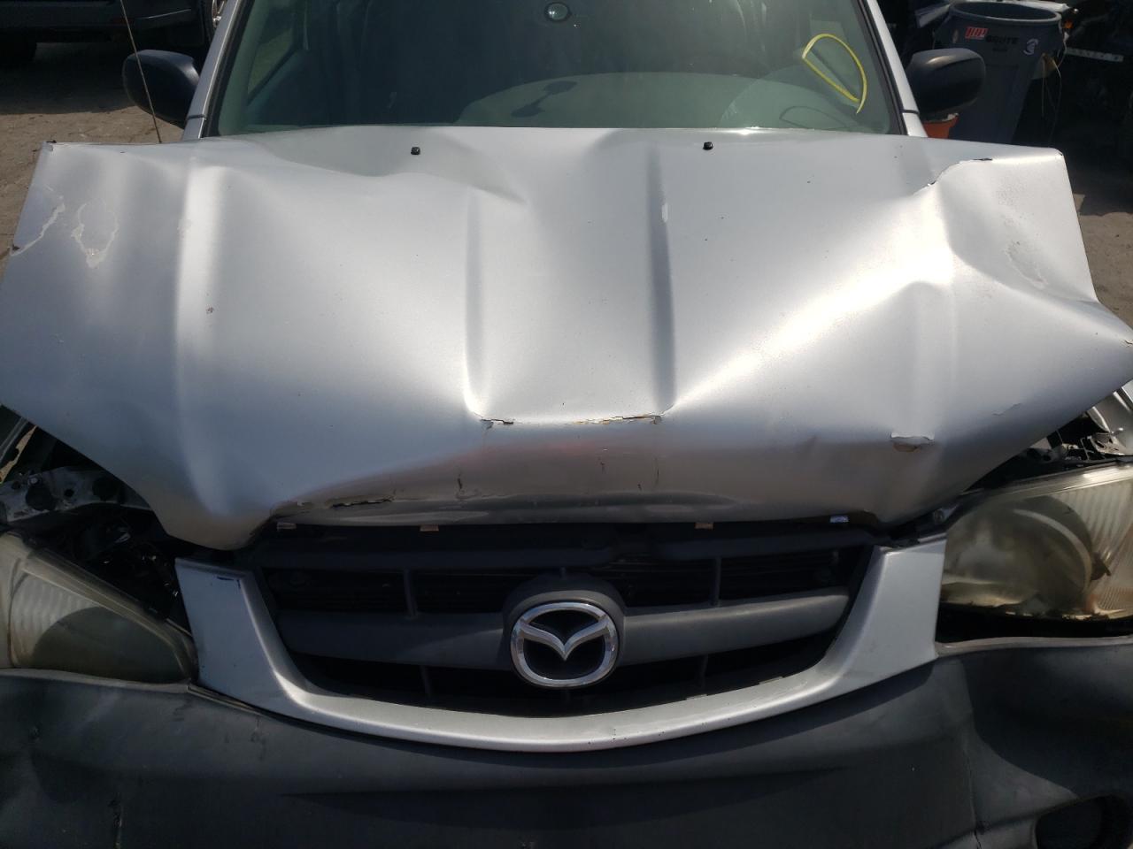 Photo 7 from auction – 2001 MAZDA TRIBUTE DX with VIN 4F2YU07171KM04215