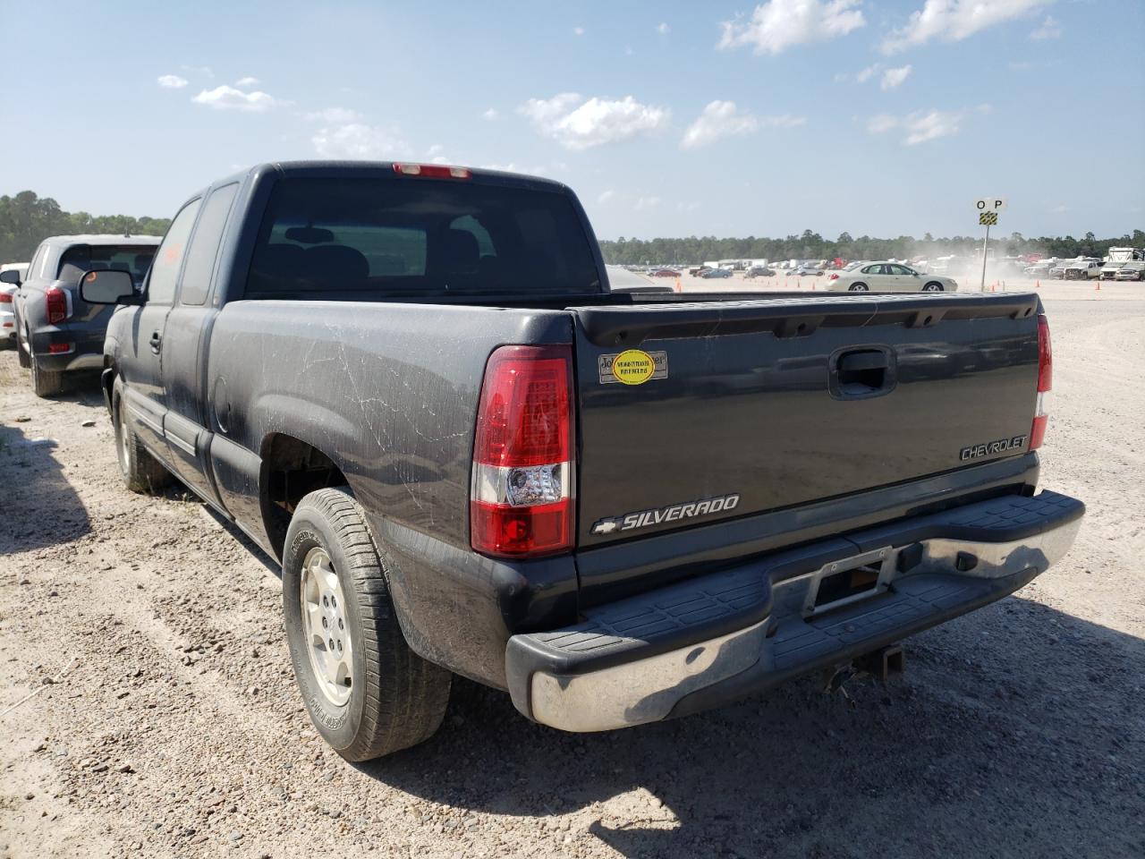 Photo 3 from auction – 2003 CHEVROLET SILVERADO with VIN 2GCEC19V331264307